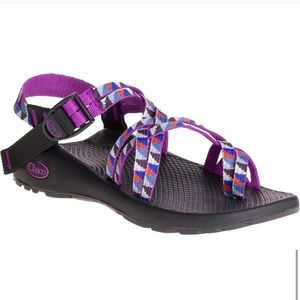 Women’s size 9 Purple Orange Blue chacos